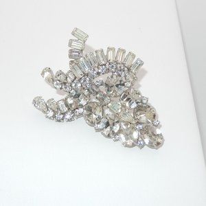 Vintage Signed Kramer of NY Brooch / Clear Rhinestones / Silver Tone / 3" x 2.5"
